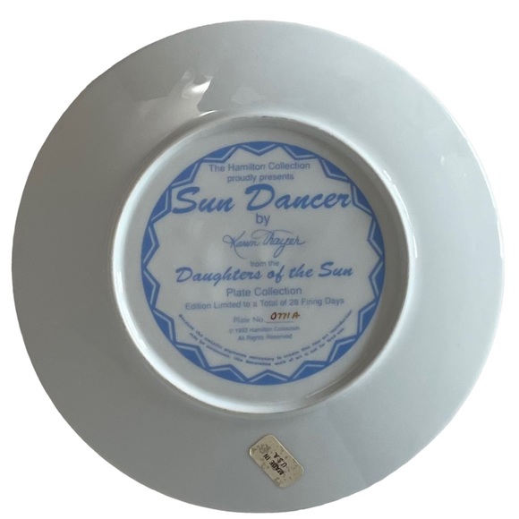 Hamilton Collection 1993 Daughters of the Sun Plate Sun Dancer by Karen Thayer - Picture 2 of 7